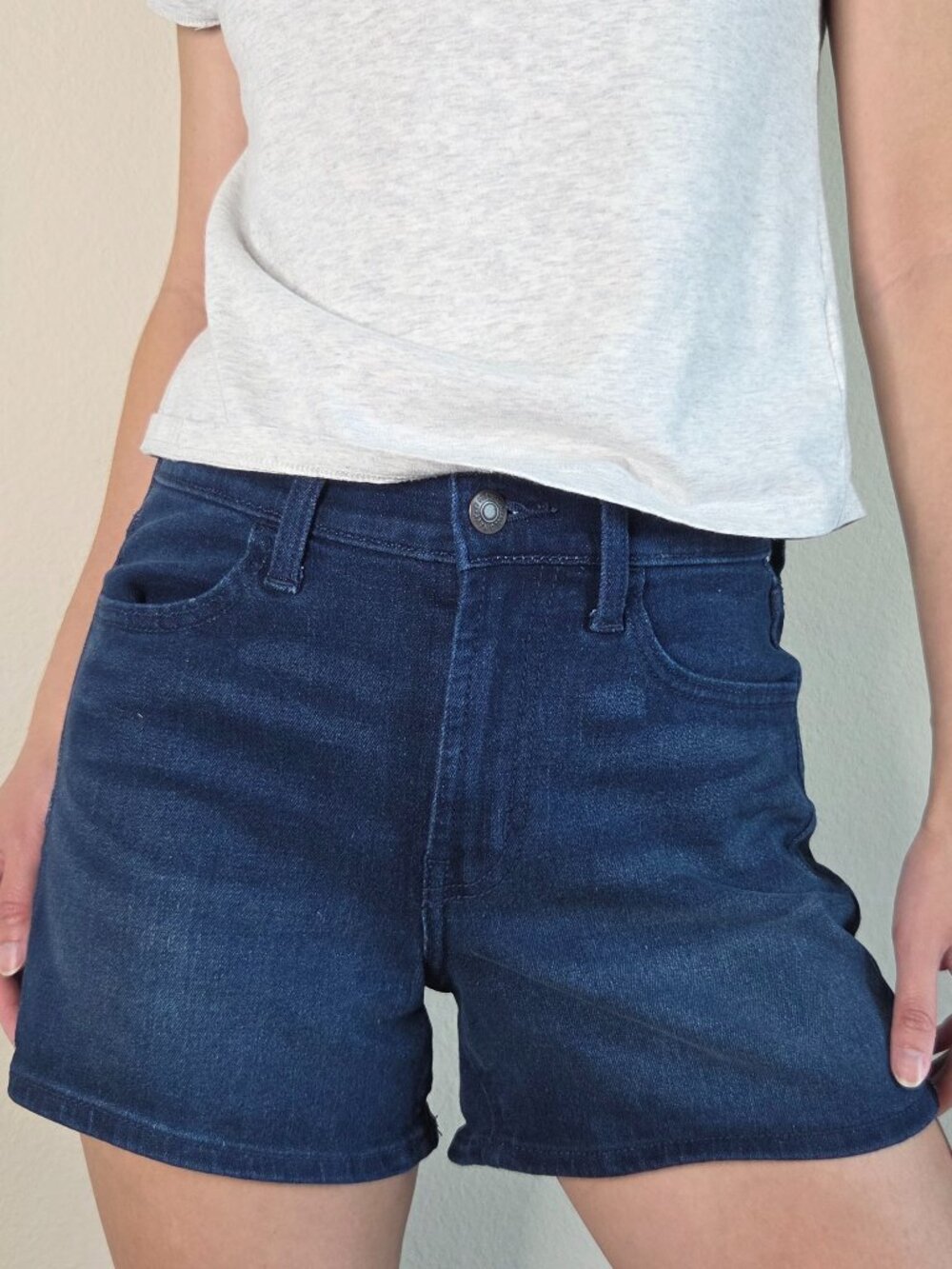 Old Navy High-Rise Wow Shorts - Size 00